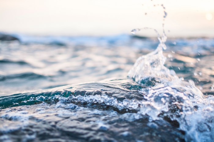 Close-up of ocean wave splashing