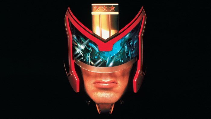Judge Dredd helmet reflection
