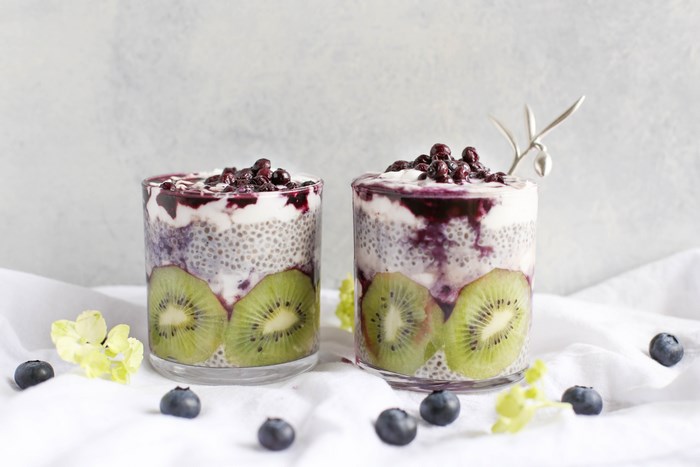 Healthy Chia Seed Pudding with Kiwi and Blueberries
