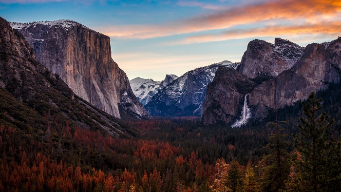 Yosemite National Park Valley at Sunset