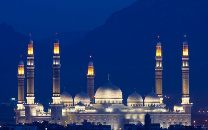 Saleh Mosque at night