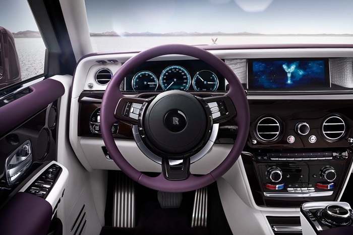 Rolls Royce Phantom EWB 4K interior