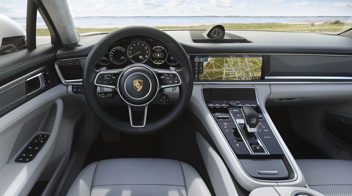 Porsche Panamera Turbo S E-Hybrid Sport Turismo Interior 4K
