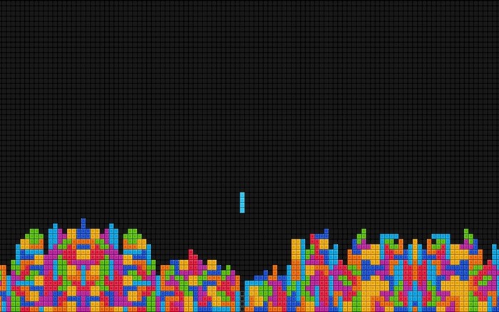 Tetris game with falling blue piece