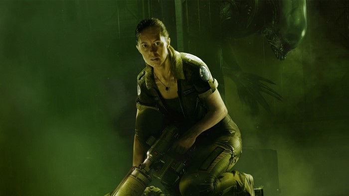 Amanda Ripley from Alien: Isolation with Xenomorph