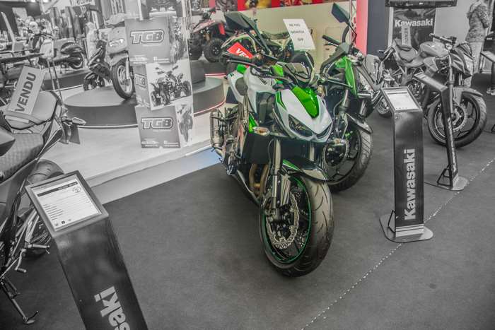 Kawasaki Z1000 motorcycles on display
