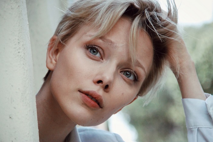 Ivanna Sakhno portrait