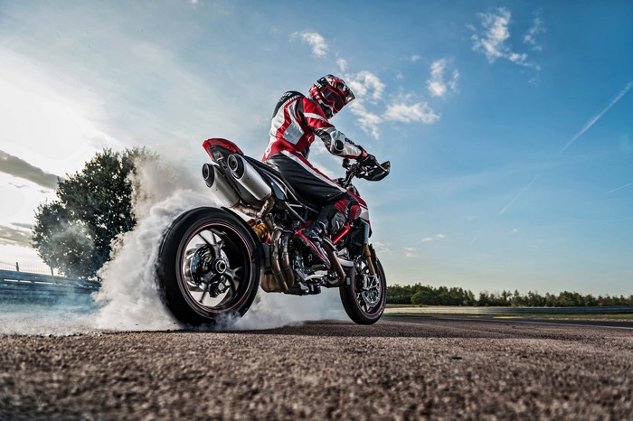 4K Ducati Hypermotard 950 SP biker doing a burnout