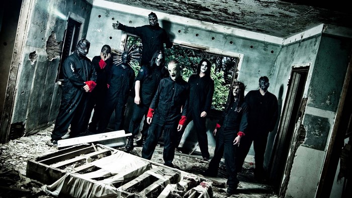Slipknot in a dilapidated room