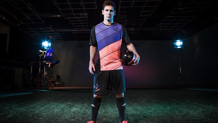 Lionel Messi in Adidas Messi 15 boots and kit