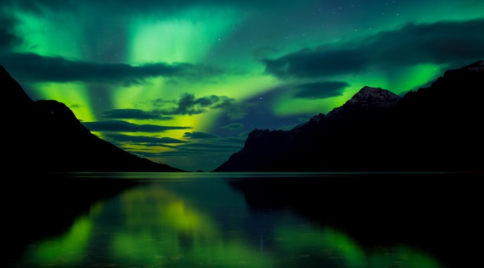 Aurora Borealis over Mountains and Lake 4K