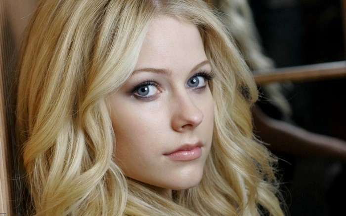 Avril Lavigne close-up portrait