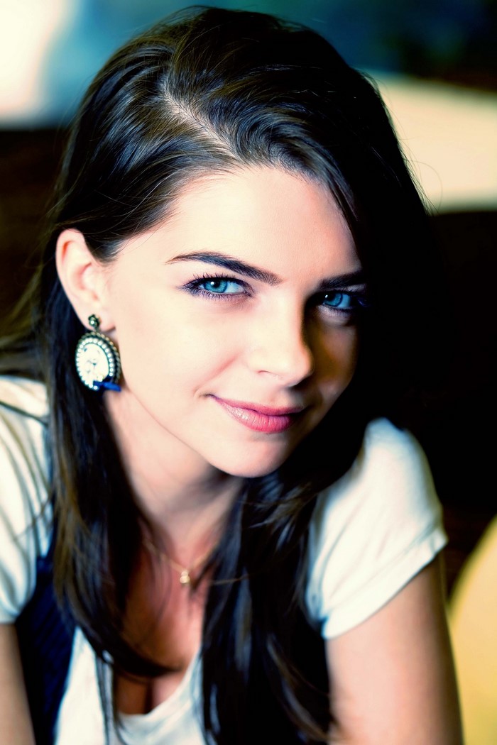 Pelin Karahan Turkish woman with blue eyes