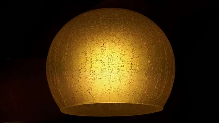 Yellow cracked glass globe lamp