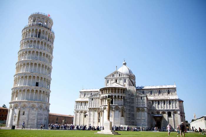Leaning Tower of Pisa and Cathedral, Italy 4K