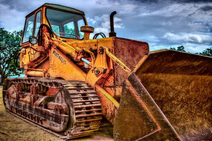 Fiat-Allis bulldozer with tracks and bucket