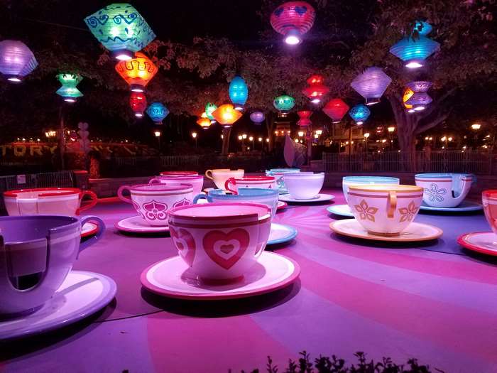 Disneyland Mad Tea Party teacups with lanterns 4K