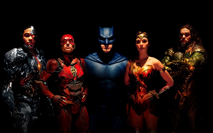 Justice League: Batman, Cyborg, Flash, Wonder Woman, Aquaman