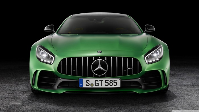 Green Mercedes-AMG GT R