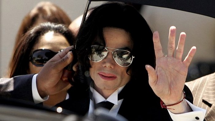 Michael Jackson waving