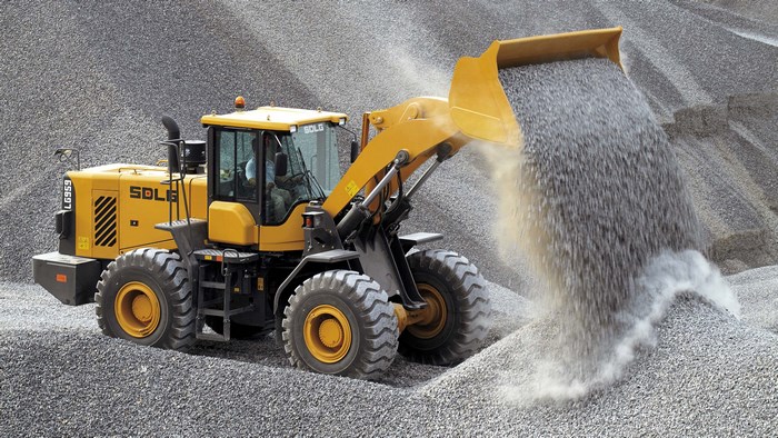 SDLG Wheel Loader Dumping Gravel