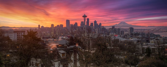 Seattle skyline with Mount Rainier at sunset
