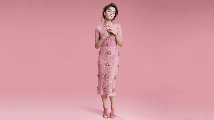 Emilia Clarke in pink lace dress
