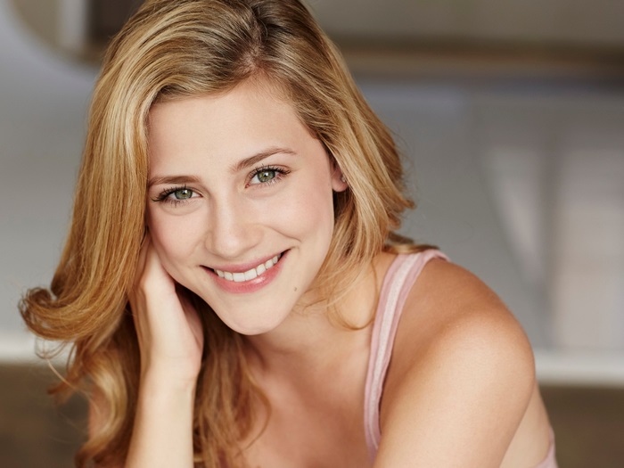 Lili Reinhart smiling