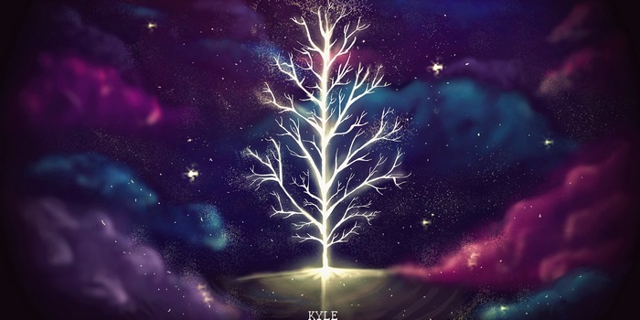 Glowing White Tree in Starry Night Sky 4K
