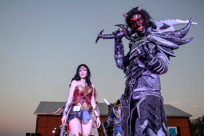 Wonder Woman and Daedric Armor cosplayer from Skyrim
