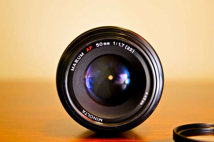 Minolta Maxxum AF 50mm 1:1.7 camera lens