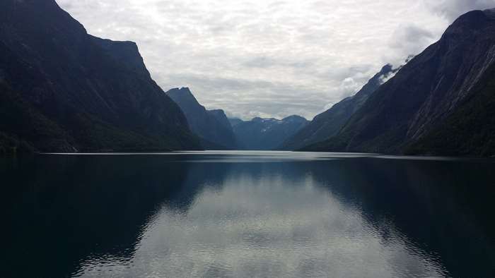 4K Norway Mountains and Lake