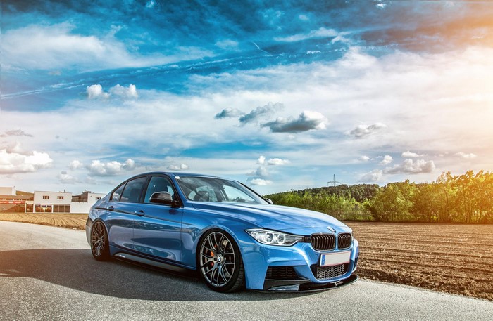 Blue BMW F30 335i Tuning Stance