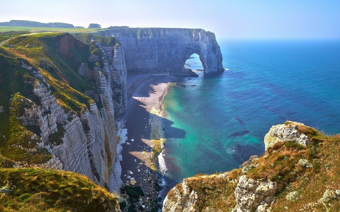 Étretat cliffs and arch over the sea