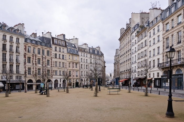 Parisian square with buildings and trees