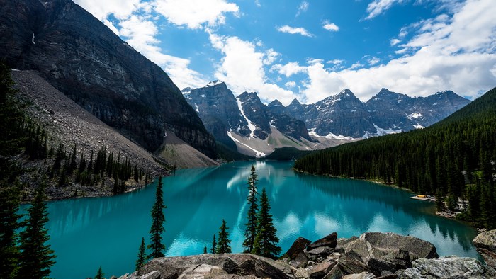 Moraine Lake and Mountains 4K