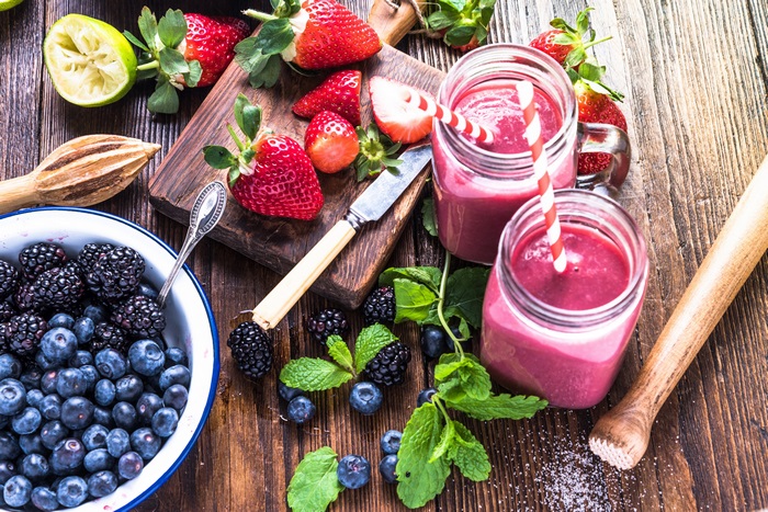 Fresh Berries and Strawberry Smoothie