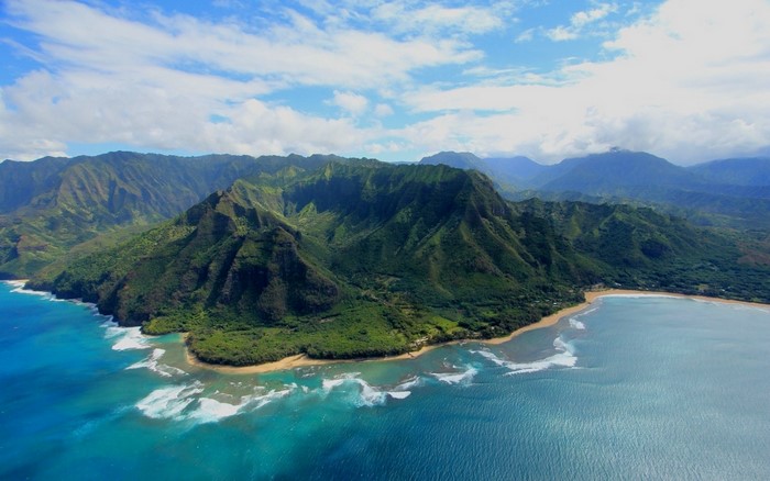 Aerial view of Na Pali Coast, Kauai, Hawaii