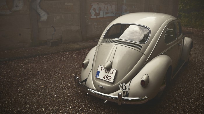 Volkswagen Beetle with Belgian license plate