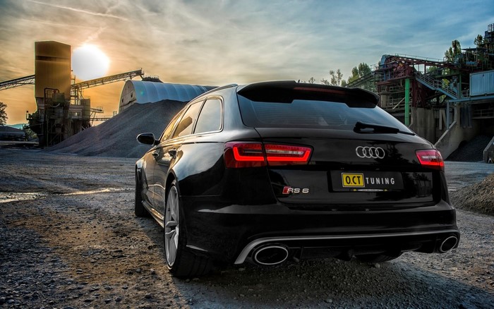 Black Audi RS6 Avant with OCT Tuning badge