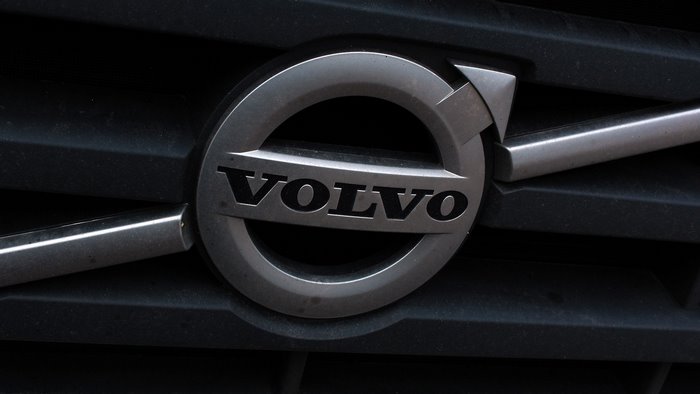Volvo FH truck logo