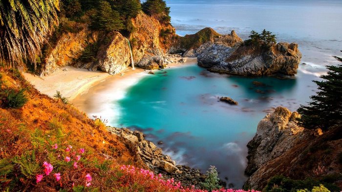 McWay Falls at Julia Pfeiffer Burns State Park, California