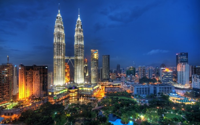 Petronas Twin Towers and Kuala Lumpur skyline at night