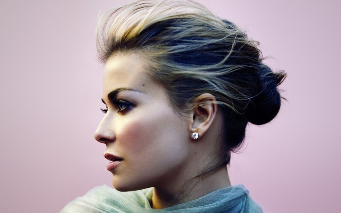 Carmen Electra Profile with Earrings