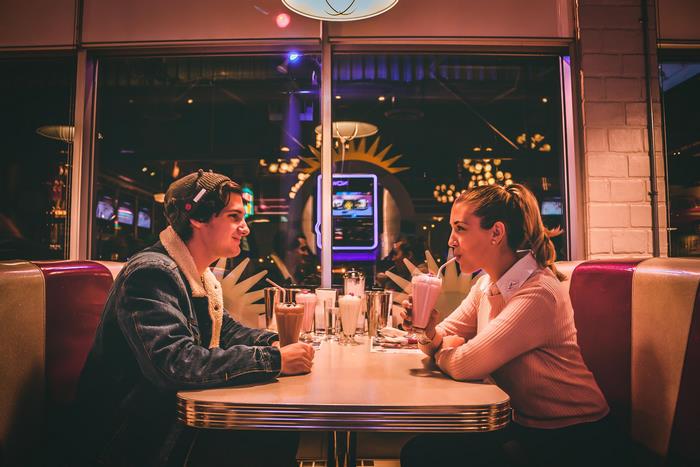 Lili Reinhart and Cole Sprouse from Riverdale 4K