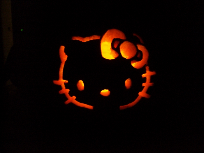 Hello Kitty pumpkin carving