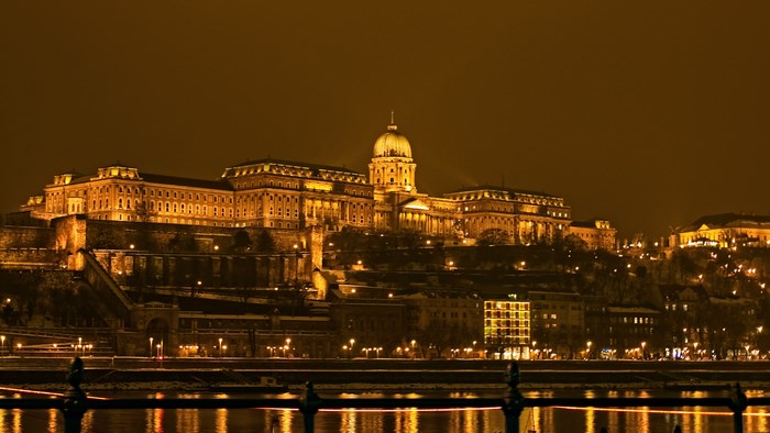 Buda Castle at night