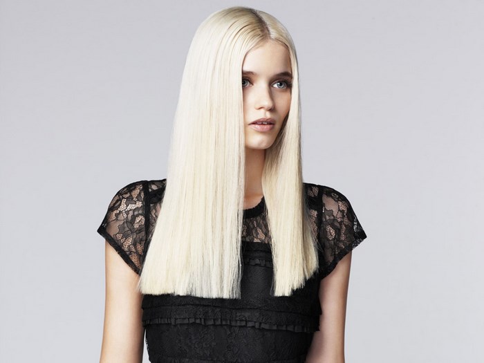 Abbey Lee Kershaw in Elegant Black Lace Dress