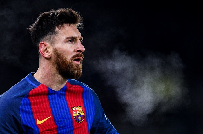 Lionel Messi in FC Barcelona Jersey 4K