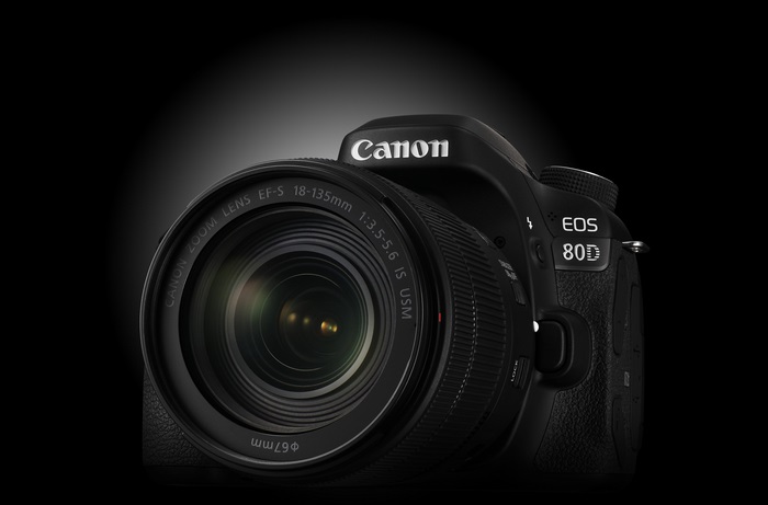 Canon EOS 80D DSLR Camera with 18-135mm Lens